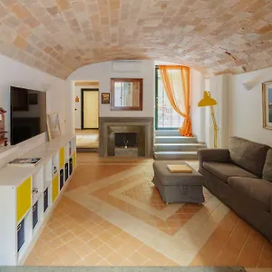  Apartamento Aurora Italia