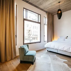 https://charlies-bed-breakfast.hotelsghent.com